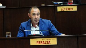 Peralta propone crear más escuelas con formación en hidrocarburos en Neuquén: «La industria no espera»