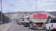 Imagen de «Desfile» de camiones y vibraciones: el temor latente de los que viven al lado del puente de Paso Córdoba