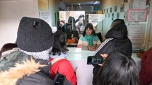 Imagen de Un mes sin clases en un colegio de Cipolletti por las condiciones edilicias: se manifiestan en el Consejo de Educación