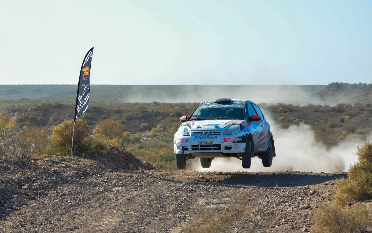 Adrian Altamirano lidera el Grupo N-2 Light, uno de los más numerosos del Rally Neuquino.