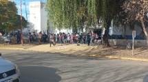 Imagen de Grave situación en una escuela de San Isidro: estudiantes abandonaron las aulas por una fuga de gas