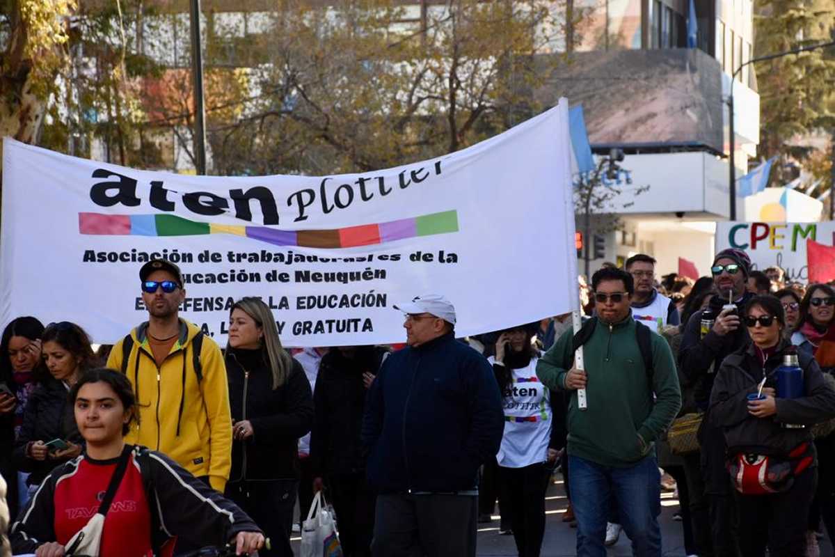 Convocaron a una marcha para hoy en el centro de Neuquén. Foto: Archivo Mati Subat