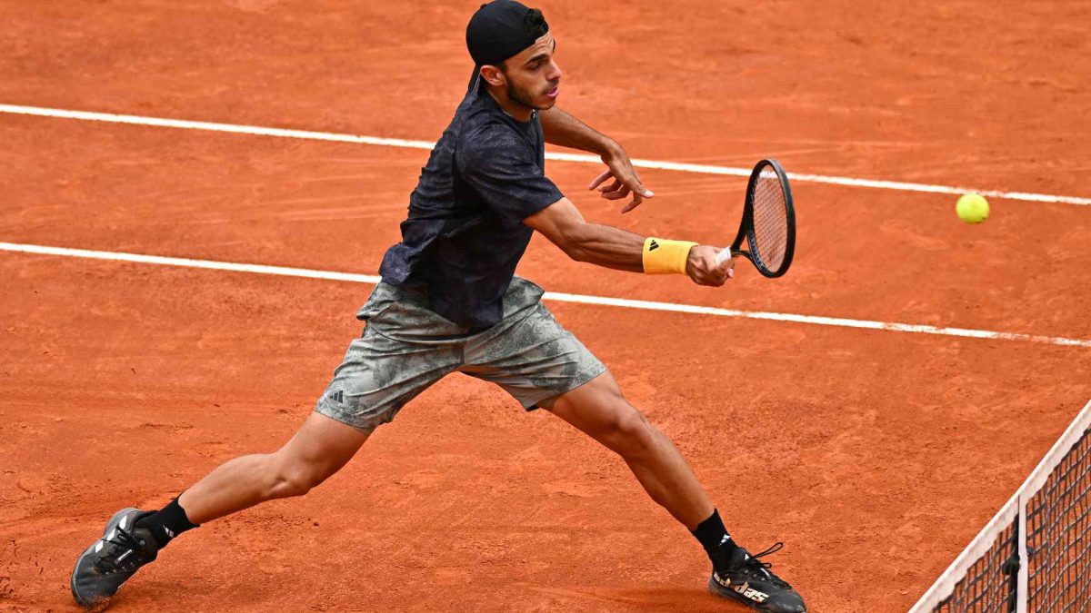 Cerúndolo ganó en 4 sets y pasó a la segunda ronda de Roland Garros.