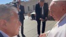 Imagen de El papa Francisco recibió a Rolando Figueroa,  próximo gobernador de Neuquén