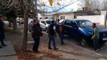 Imagen de A los golpes y en la vereda, así terminó la Convención de la UCR Neuquén en Zapala