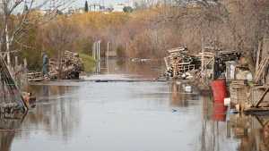 Vienen más lluvias tras la crecida del río Neuquén: preocupación por julio