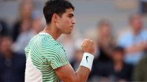 Imagen de Alcaraz barrió a Tsitsipas y jugará la semifinal de Roland Garros contra Djokovic