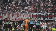 Imagen de Desgarradora despedida de la hija de Pablo Serrano, el hincha que murió en River: “Te me fuiste para siempre”