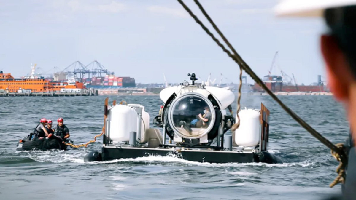 Los restos del submarino desaparecido Titán aribaron al puerto de San Juan de Terranova, en Canadá. Foto: NA. 