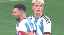 Imagen de Alejandro Garnacho debutó en la Selección Argentina y empezó el blindaje