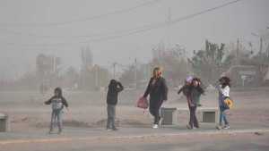 El alerta por viento llega a Neuquén, Cipolletti, Roca y Añelo, esta semana