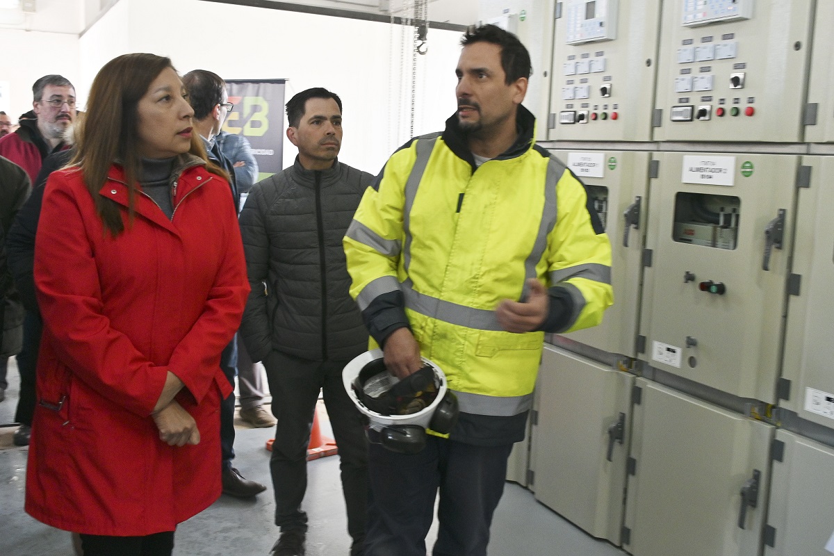 La gobernadora Arabela Carreras participó ayer de la inauguración de la Estación Transformadora del Este de Bariloche. Foto: Chino Leiva