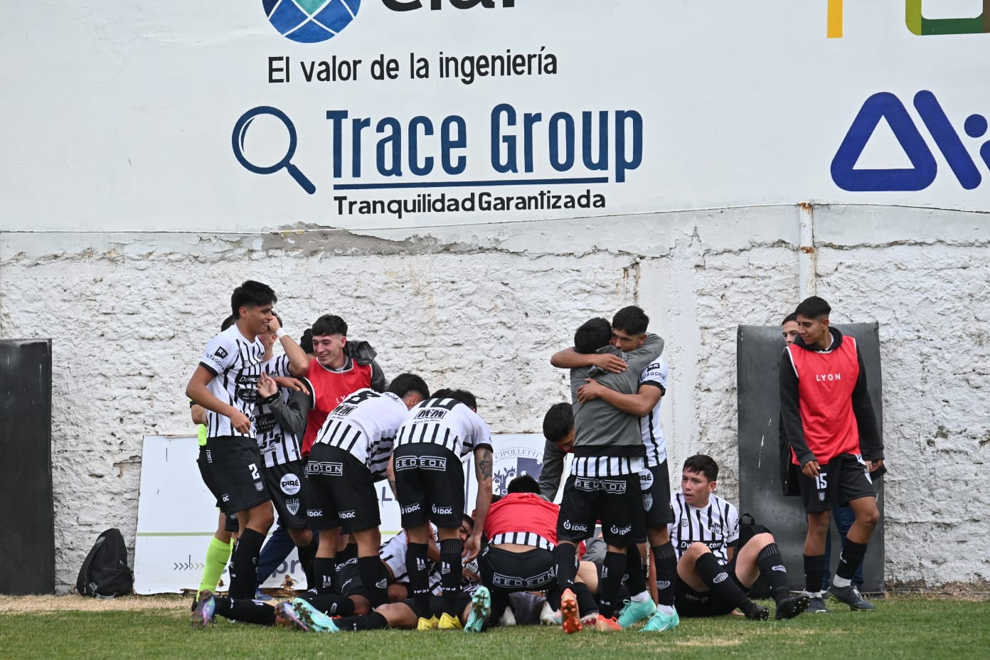 Cipo ganó 1 a 0 con un gol de cabeza de Ignacio Montero.