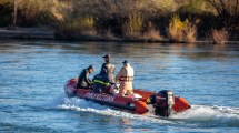 Imagen de Rastrillan el río Negro para dar con un hombre que desapareció el lunes en  Roca