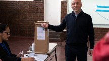 Imagen de Elecciones 2023 en Cutral Co: votó el candidato de Rolando Figueroa y anunció su llegada