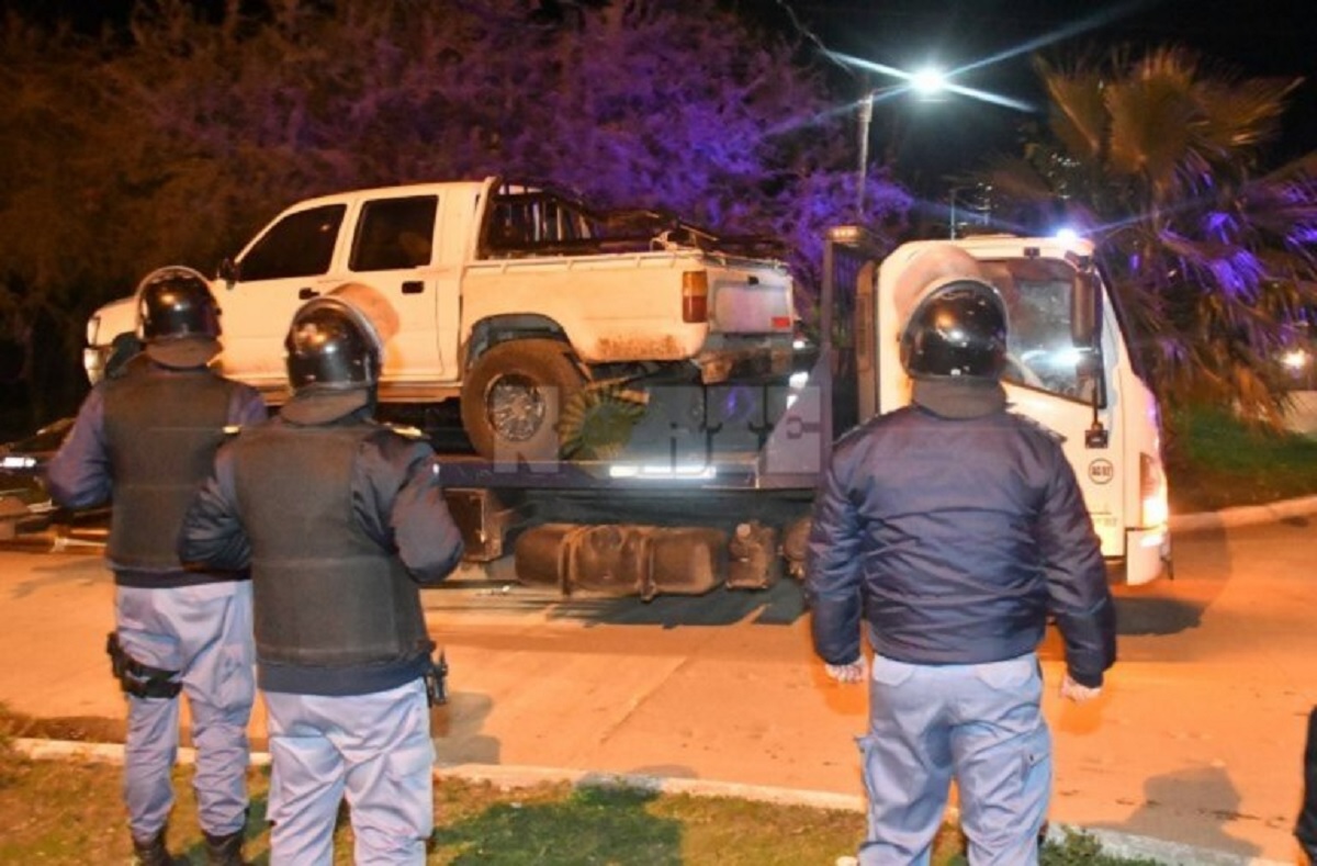 La camioneta secuestrada en la que se encontraron manchas de sangre ahora confirmada como humana. 