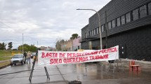 Imagen de Las Palmas: trabajadores de Sens liberan los puentes Neuquén – Cipolletti, pero siguen reclamando