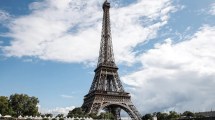 Imagen de Policía francesa evacuó la Torre Eiffel por una falsa amenaza de bomba