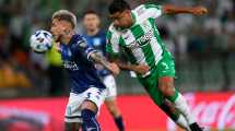 Imagen de Racing cometió errores, zafó con dos penales y cayó 4-2 ante Nacional, por la Copa Libertadores