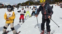 Imagen de El programa de esquí escolar entró en zona de riesgo y ya hay revuelo en Bariloche