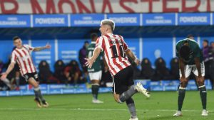 Estudiantes goleó a Goias en La Plata y se ilusiona en la Copa Sudamericana