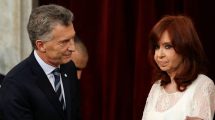 Imagen de Mauricio Macri y Cristina Kirchner viajarán al exterior después del balotaje