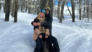 ¿Se casaron antes? Nicole Neumann y Manu Urcera alimentaron rumores en la nieve