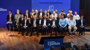 «Zanahoria»: el Gobierno intensificó su plan para frenar los precios con reuniones de empresarios