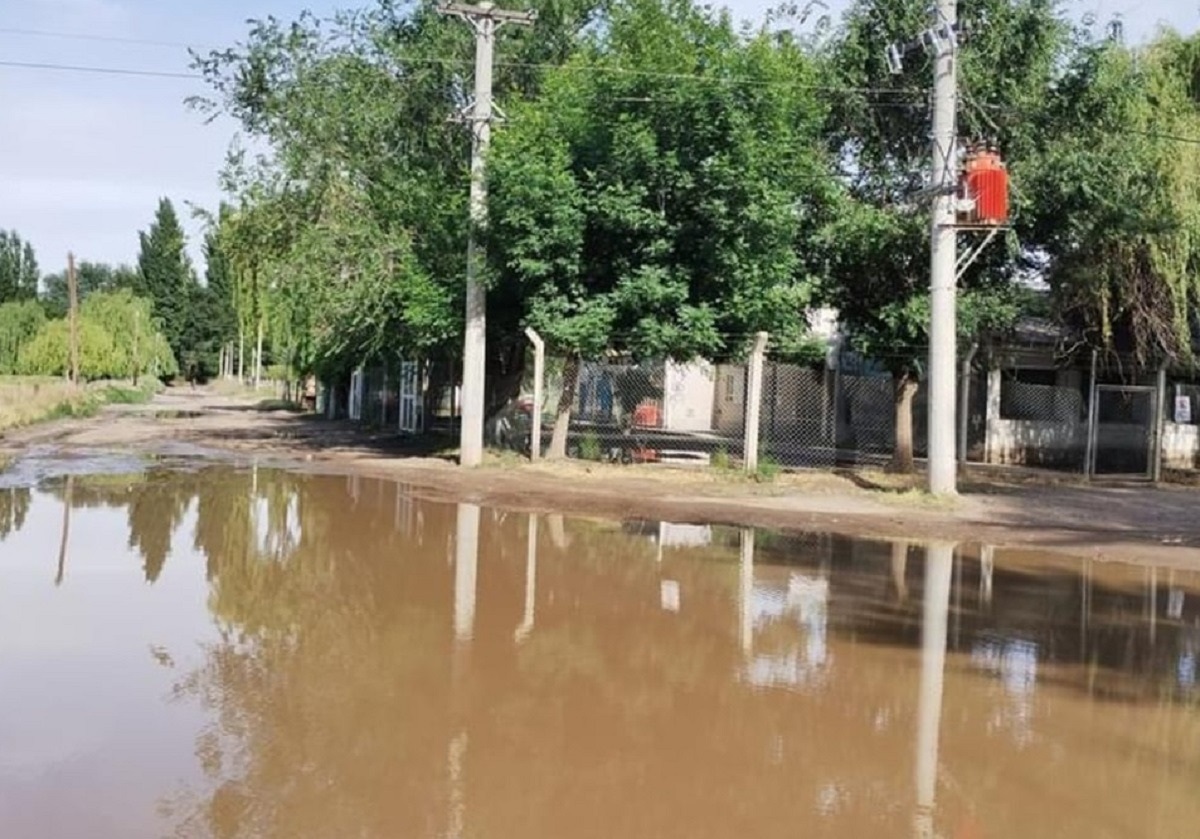 Así se veía la calle de la escuela 132 del paraje La Parra. Foto: gentileza. 