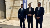 Imagen de Rolando Figueroa tejió vínculos de cooperación en tecnología y seguridad en su gira por Israel