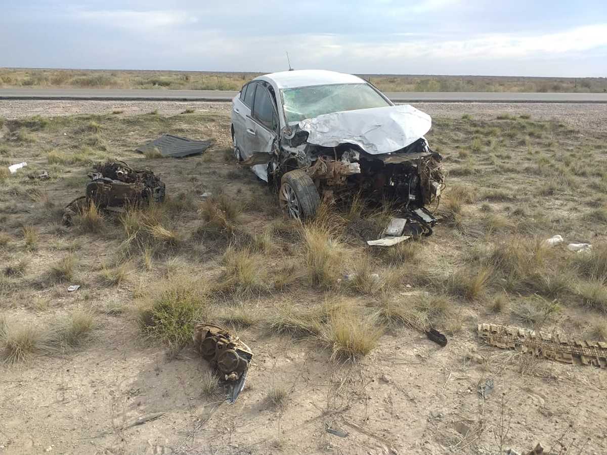 Así quedó uno de los vehículos que impactó esta mañana en la Ruta 22. Foto: gentileza