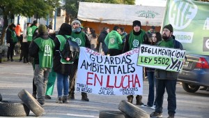 Guardas ambientales de Río Negro reclaman en Viedma mejores condiciones laborales