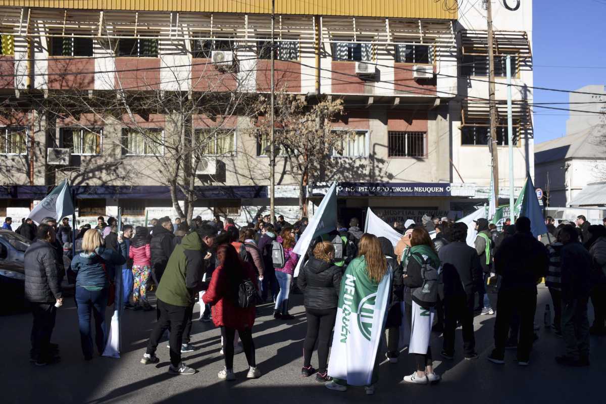 Los trabajadores cortarán la calle a partir de las 9. Foto: Archivo Matías Subat. 