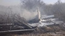 Imagen de Viajaron a ver el TC en San Luis, pero su avioneta se estrelló e incendió: hay tres heridos graves