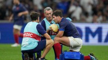 Imagen de Mundial de rugby: histórico triunfo de Francia, que sufrió la dura lesión de su estrella