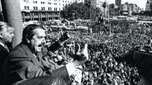 Imagen de Raúl Alfonsín, a 40 años del triunfo: Milei lo acusó de «autoritario» y la UCR convocó a homenajes en todo el país