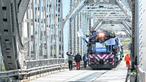 Video | Tren en el Alto Valle: por qué una formación recorre Roca, Allen y Cipolletti 