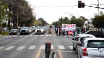 Imagen de Tercerizados de salud levantaron el corte de Ruta 22 en Neuquén