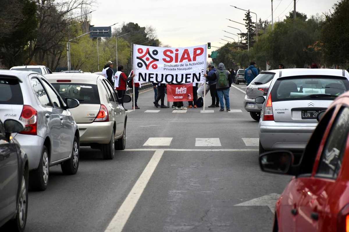 Trabajadores del SIAP siguen con medidas de fuerza. (foto: archivo Matías Subat)