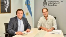 Imagen de Weretilneck confirmó el financiamiento de Nación para el Procrear II y 56 viviendas para Cipolletti