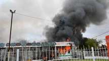 Imagen de VIDEO | Incendio en un centro comunitario de Cipolletti: las pérdidas fueron totales