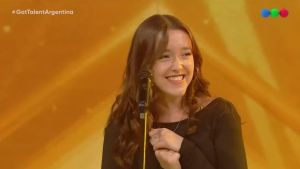 Got Talent Argentina: La Joaqui maravillada por un canto y apretó el botón dorado