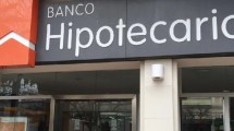 Imagen de Condenan a un banco en Viedma por cobrarle a un cliente consumos que no hizo