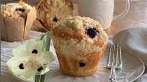 Imagen de Muffins de frutos rojos rapidísimos y esponjosos