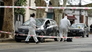 Sicarios acribillaron a un policía en Rosario frente a la Agencia de Investigación Criminal