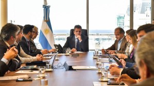 Impuesto a las Ganancias: los primeros pasos que analizó Massa con su gabinete