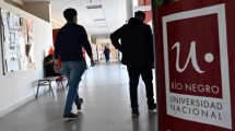 Imagen de La Universidad de Río Negro acorta los planes de estudio de algunas carreras para evitar la deserción