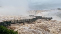 Imagen de Video: la furia del agua en las Cataratas del Iguazú, permanecerán cerradas y evalúan daños