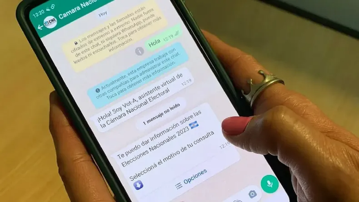 Vot-A, el asistente virtual de WhatsApp para estas elecciones generales. 