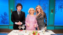 Imagen de Fátima Florez protagonizó una polémica oferta en la mesa de Mirtha Legrand, junto a Javier Milei